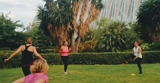 Entrenamiento en grupo Valencia. Entrenador Rio Turia. en Valencia