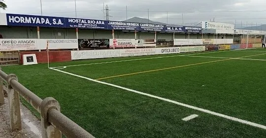 Campo municipal de fútbol Joaquín Ascaso en Sabiñánigo