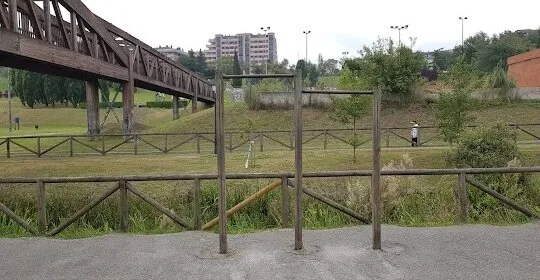 Barra dominadas Oviedo en Oviedo