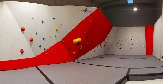 Tokyo Wall Rocódromo en Granada en Granada