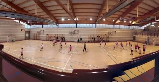 Polideportivo ITURRIPE ARRASATE en Arrasate / Mondragón