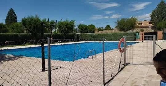 Piscina Municipal De Villamanta. en Villamanta