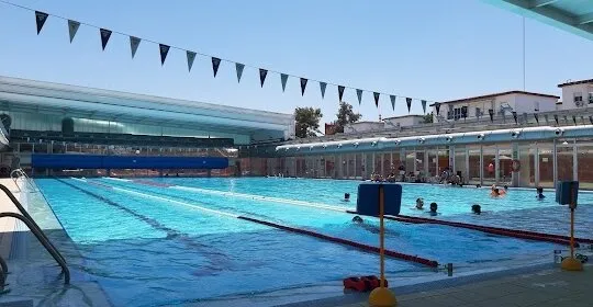 Centro Deportivo Tiro de Línea en Sevilla