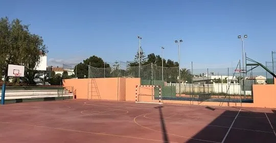 Complejo Deportivo Caleta de Vélez en Torre del Mar