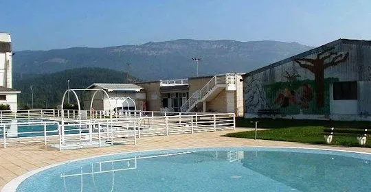 Lakuntzako Igerilekuak - Piscinas de Lakuntza en Lakuntza