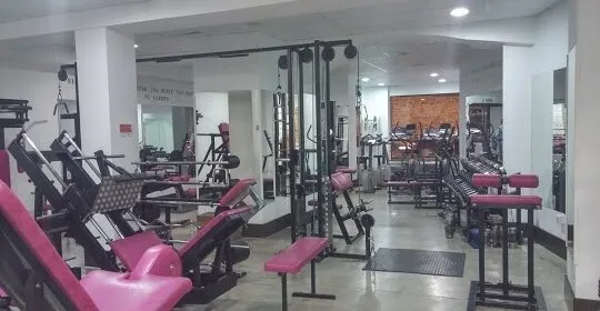 GIMNASIO PASADENA SALAMANCA C.B. en Salamanca