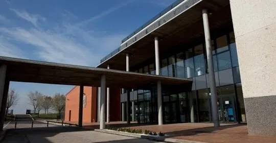 Centro Deportivo San Gabriel en Alcalá de Henares