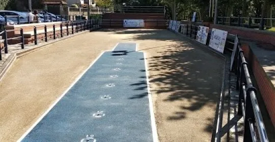 Bolera P. B. Los Remedios - Guarnizo en El Astillero