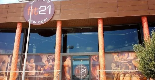 Gimnasio Fit21 en San Juan de Alicante