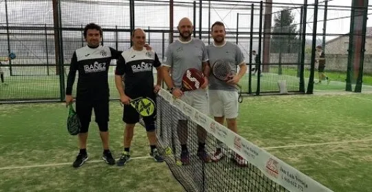 Padel Galas en Los Corrales de Buelna