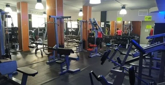 Gimnasio Muscle Beach en Almería