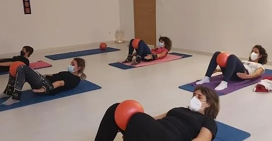 Centro Pilates Areapilates - gimnasio en Sarria