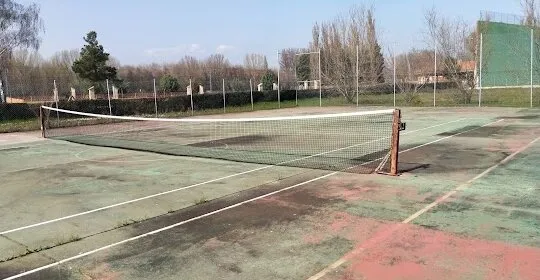 Cancha de tenis de Monzón de Campos - gimnasio en Monzón de Campos