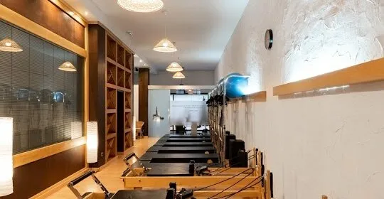 Bega Pilates Studio - gimnasio en Oviedo