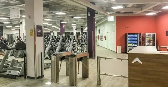 Altafit Gym Club Odeón - gimnasio en Ferrol