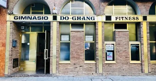 Gimnasio "Do-Chang" - gimnasio en Vitoria / Gasteiz