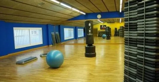 Centre Esportiu Esquitx - gimnasio en La Seu d'Urgell