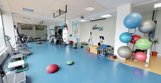 SPORTPLUS CENTER Entrenamiento personal, fisioterapia y rehabilitación - gimnasio en Mairena del Aljarafe